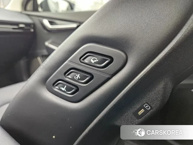 Kia EV6 id 3620741 из Кореи 8