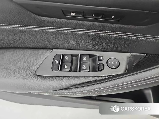 BMW 5 Series (G30) id 3905407 из Кореи 8