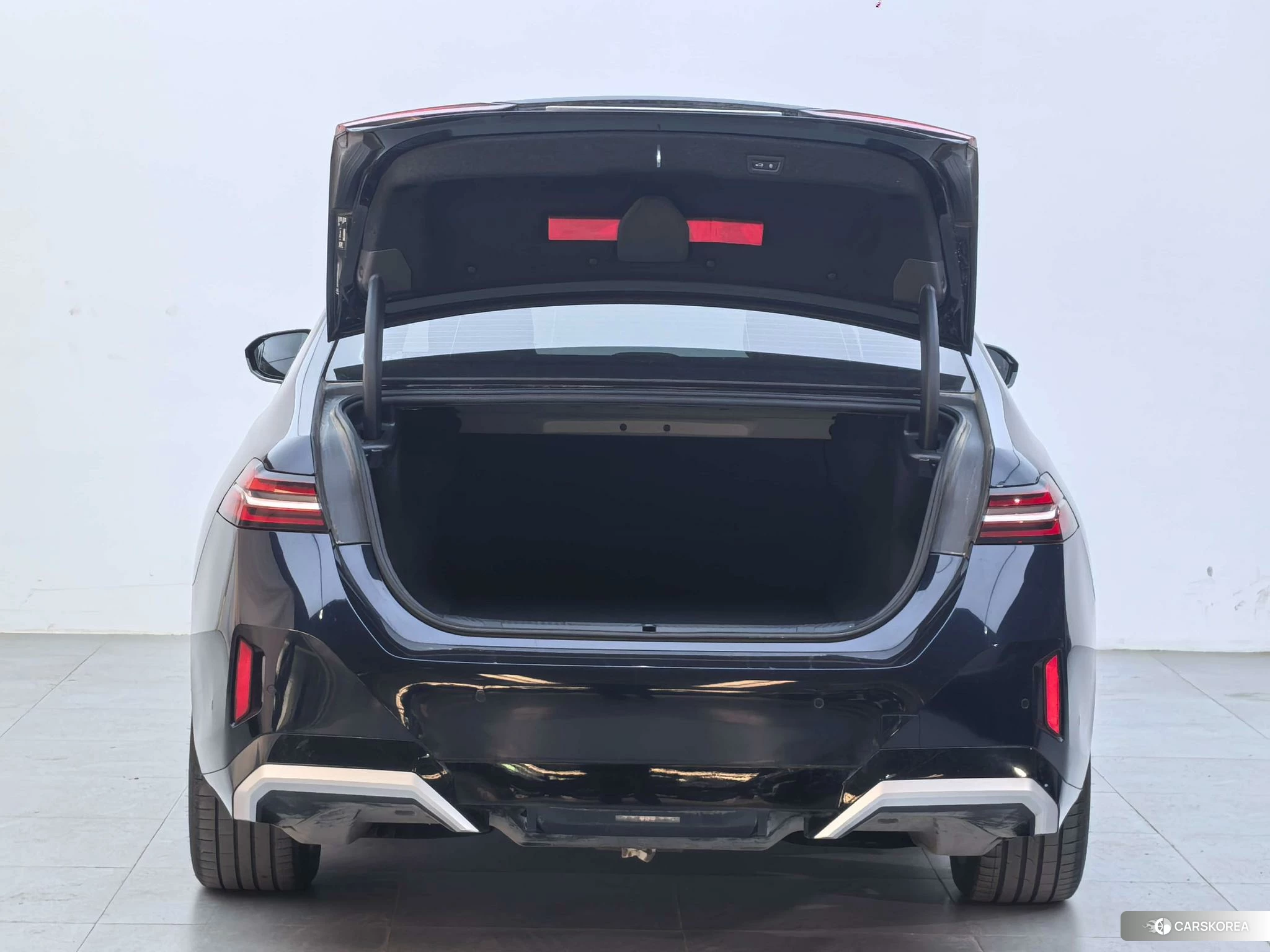 BMW i5 id 4407574 из Китая 8