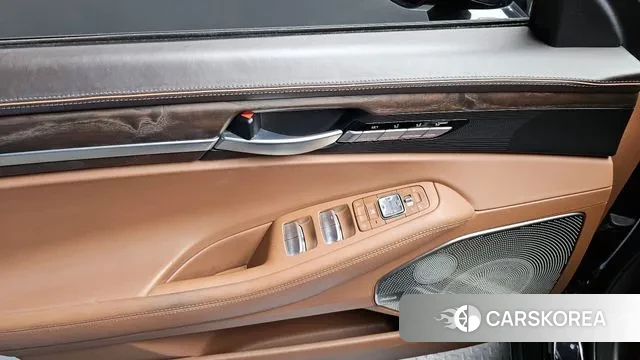 Genesis G90 id 3258668 из Кореи 8