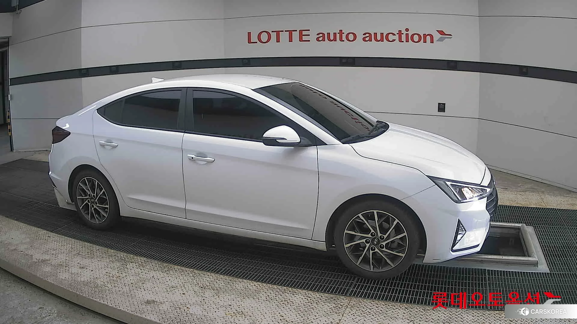 Hyundai Avante id 4289404 из Кореи 8
