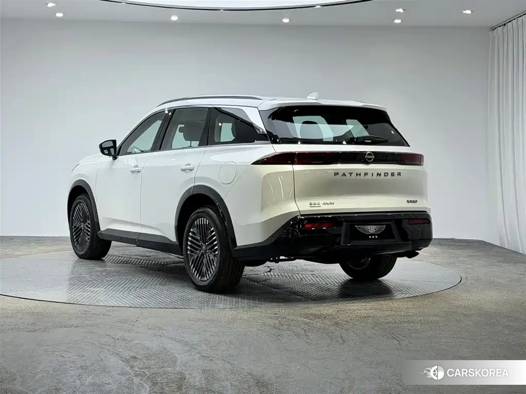 Nissan Pathfinder id 4680679 из Китая 8