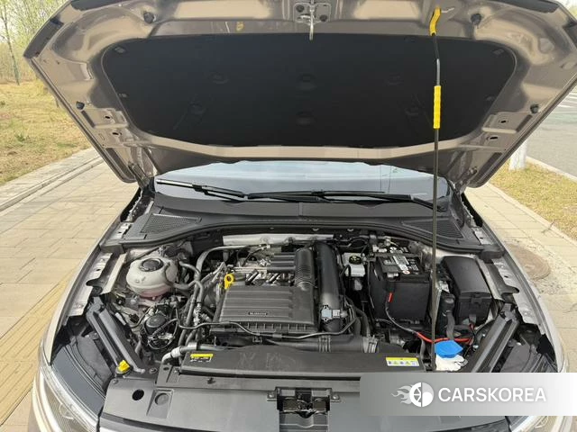 Volkswagen Bora id 4276630 из Китая 8