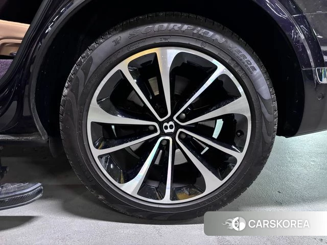 Bentley Bentayga id 4546950 из Кореи 8