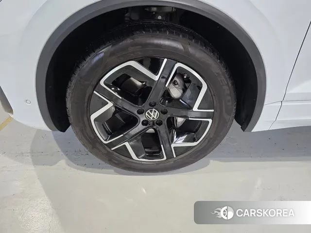 Volkswagen Touareg 3rd generation id 3769660 из Кореи 8