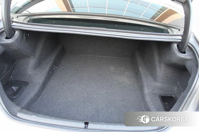 BMW 5 Series (G30) id 3835002 из Кореи 8