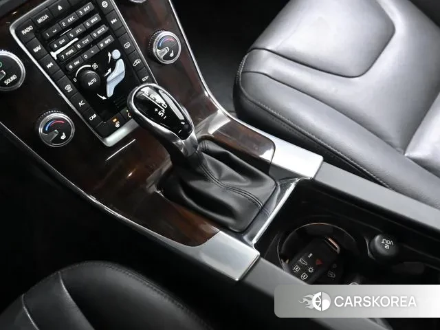 Volvo S60 id 3718769 из Кореи 8