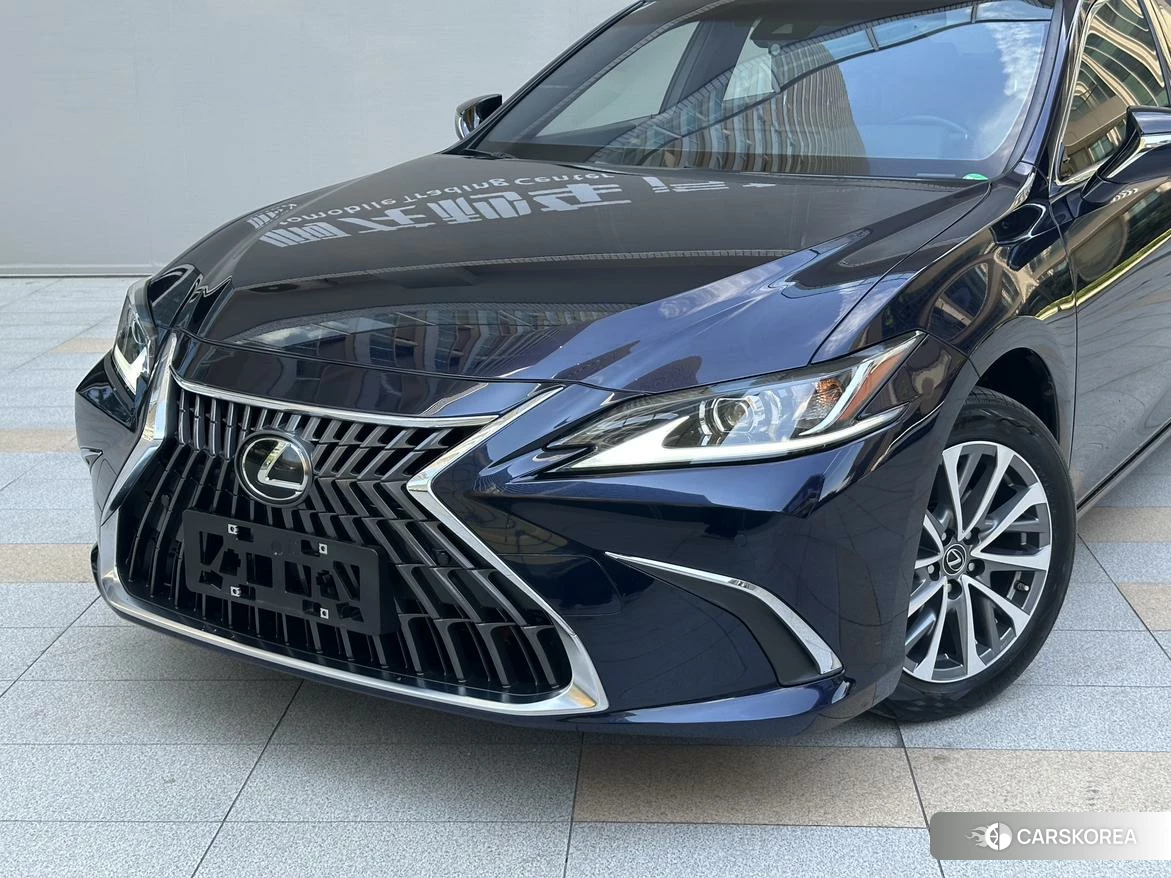 Lexus ES id 4479266 из Китая 8