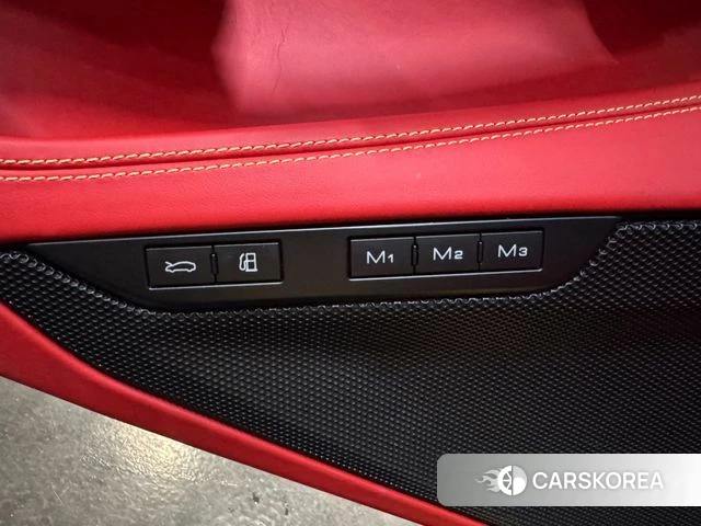 Ferrari F8 Tributo id 4567421 из Кореи 8