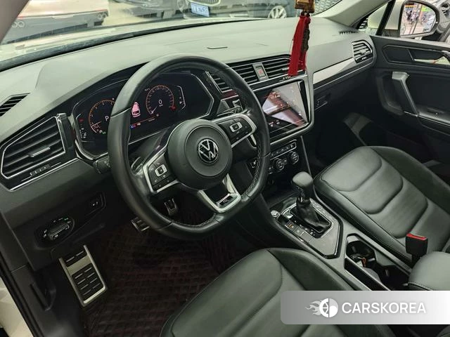 Volkswagen Tiguan L id 4297935 из Китая 8