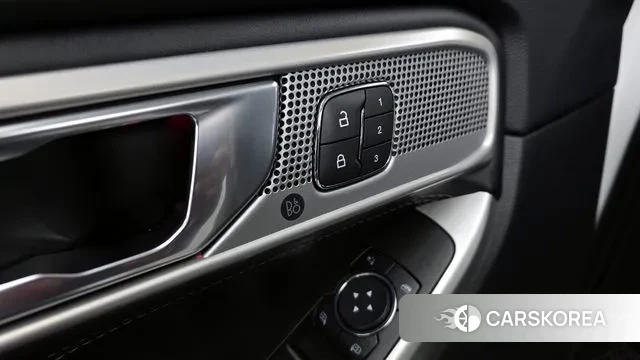 Ford Explorer 6th Generation id 3727028 из Кореи 8