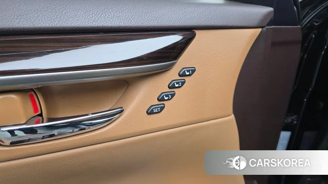 Lexus New ES300h id 3900036 из Кореи 8