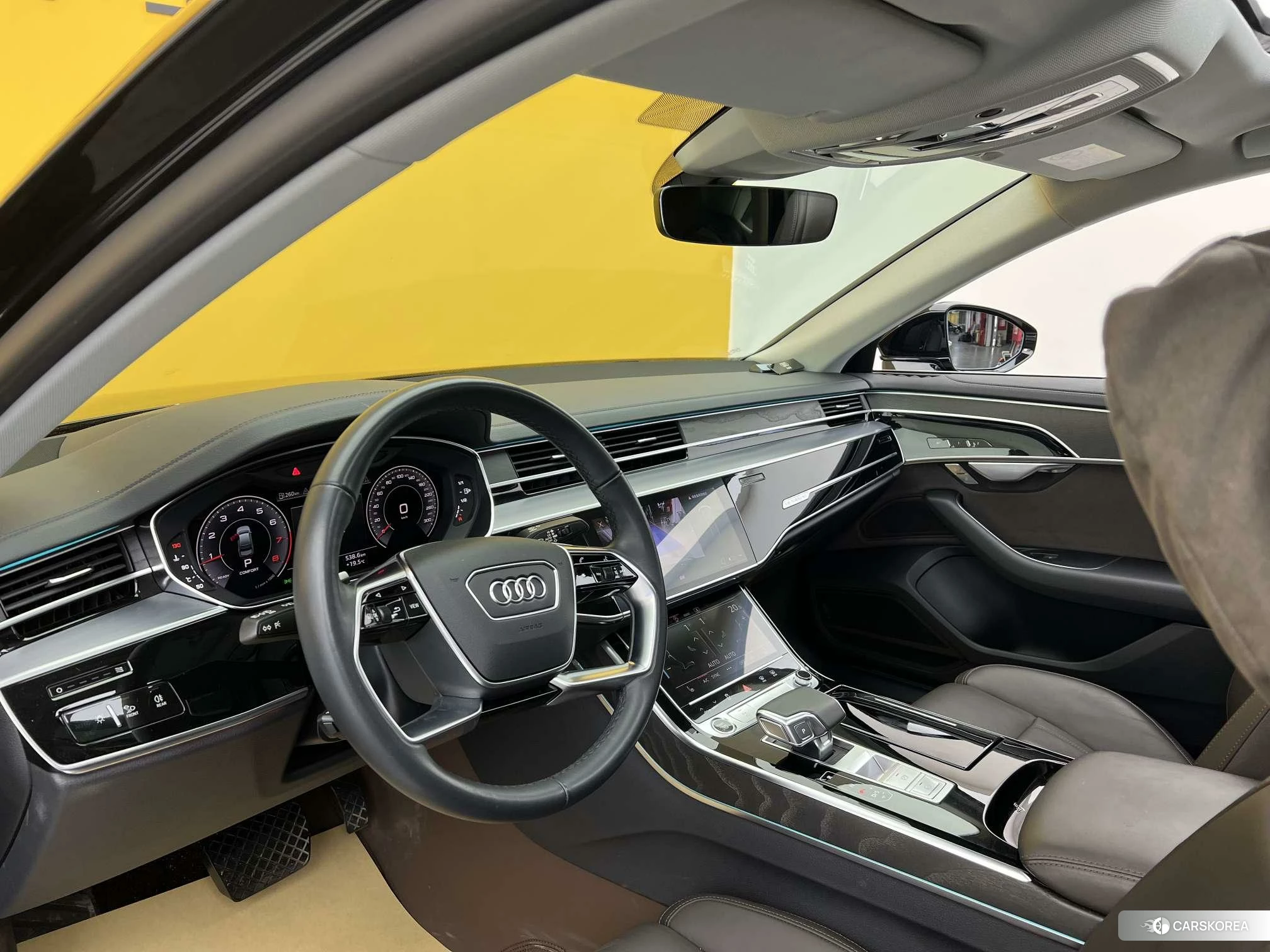 Audi A8 id 4461534 из Китая 8