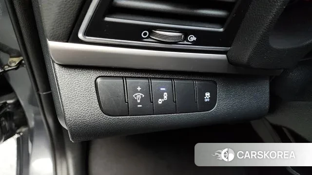 Hyundai Avante AD id 3505501 из Кореи 8