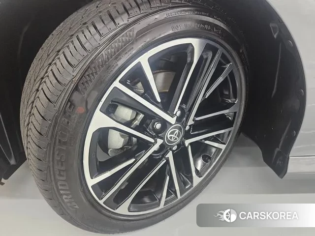 Toyota Camry (XV80) id 3674582 из Кореи 8