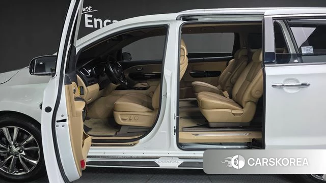 Kia The New Carnival id 4737147 из Кореи 8