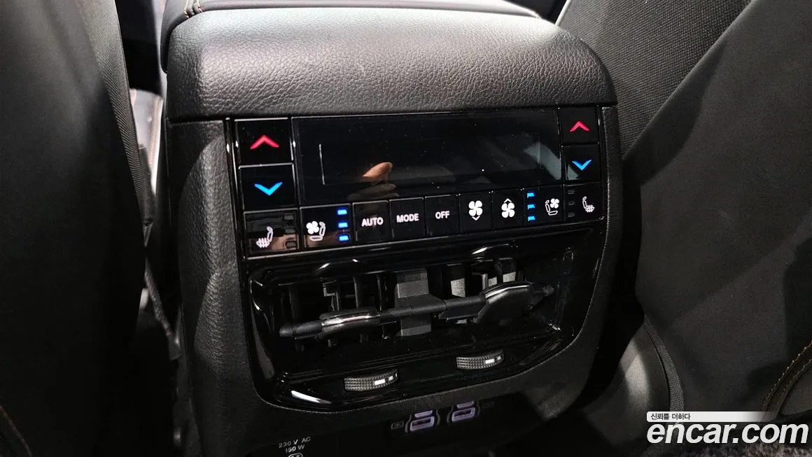 Jeep Grand Cherokee (WL) id 1898376 из Кореи 8