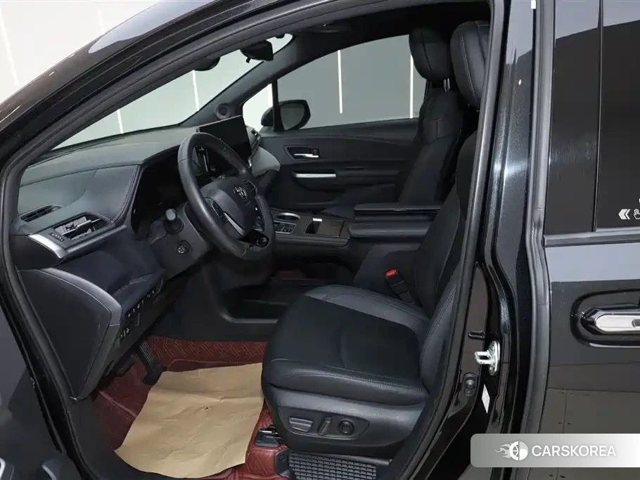 Toyota Granvia id 4546053 из Китая 8