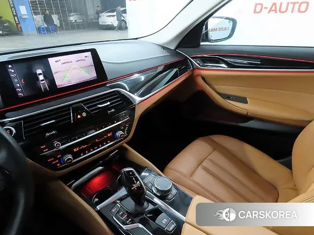 BMW 5 Series (G30) id 3275246 из Кореи 8