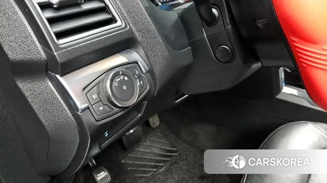 Ford Explorer id 3563138 из Кореи 8