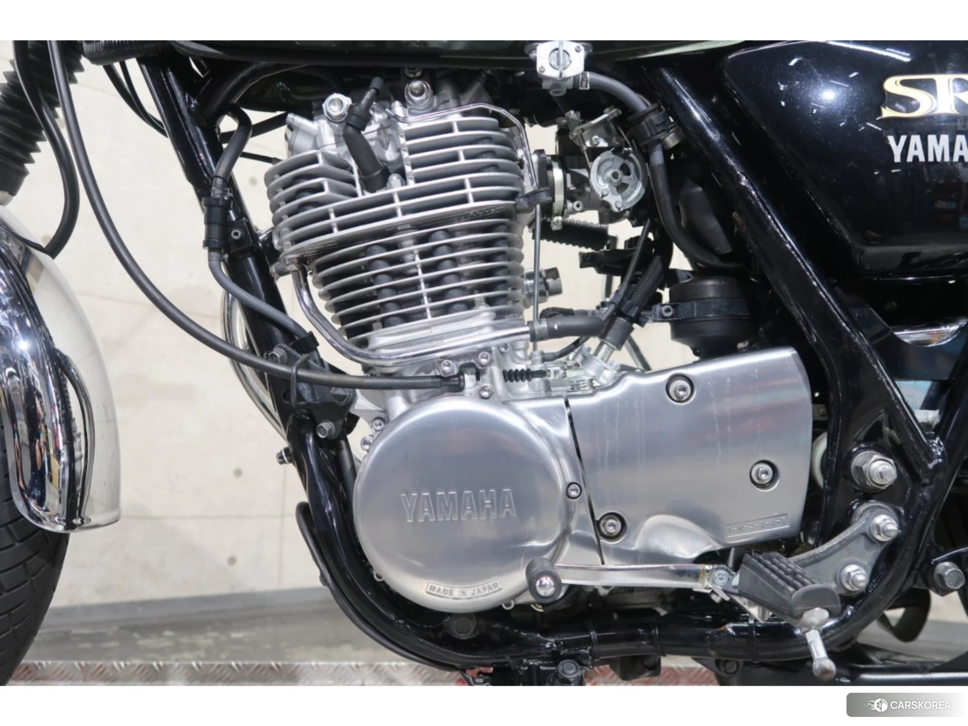 Yamaha SR 400 id 3946401 из Японии 8