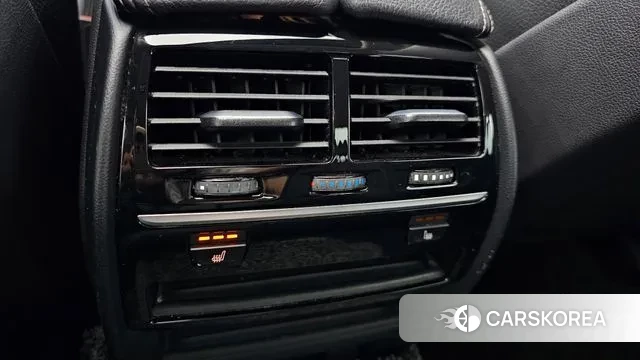 BMW 5 Series (G30) id 3363073 из Кореи 8