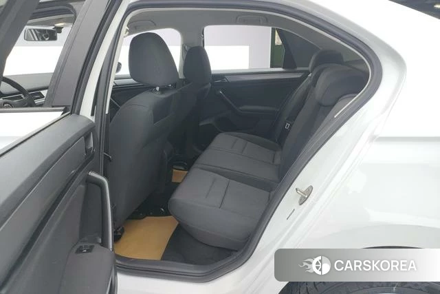 Volkswagen Bora id 4219882 из Китая 8