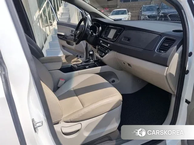 Kia All New Carnival id 2995801 из Кореи 8