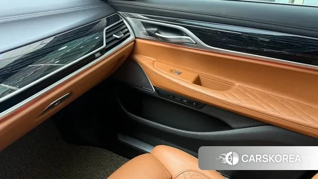 BMW 7 Series (G11) id 3587323 из Кореи 8