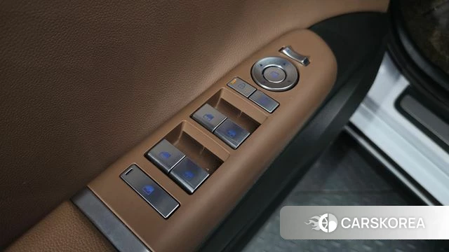Hyundai Grandeur Hybrid (GN7) id 3792906 из Кореи 8