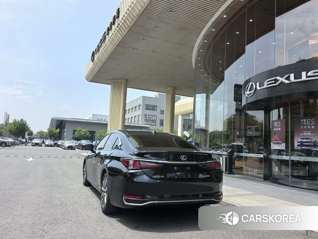 Lexus ES id 4274148 из Китая 8