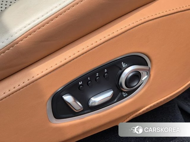 Aston Martin DBX id 4489009 из Кореи 8