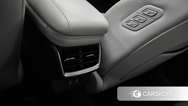 Hyundai Grandeur (GN7) id 4585238 из Кореи 8