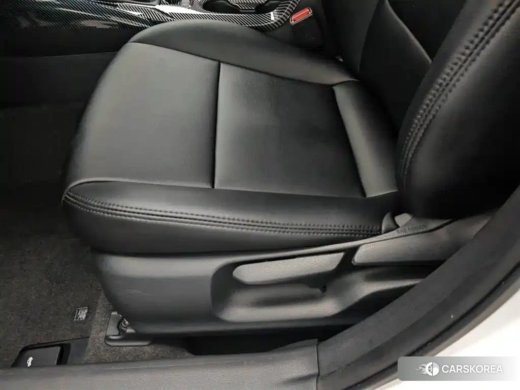 Toyota Corolla id 4570343 из Китая 8