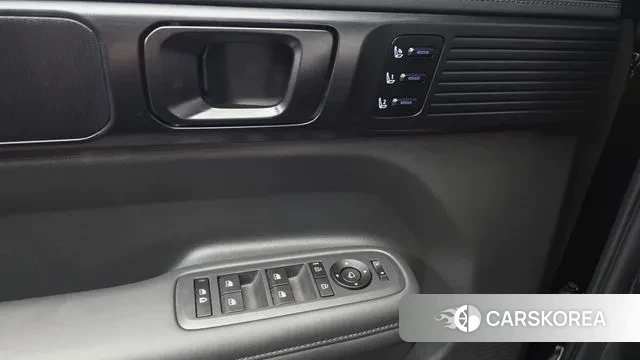 Hyundai Santa Fe (MX5) id 3590435 из Кореи 8