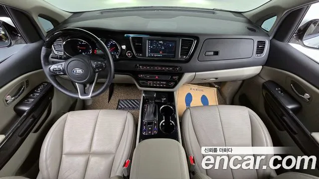 Kia The New Carnival id 2634442 из Кореи 8