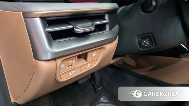 Hyundai Grandeur (GN7) id 3615114 из Кореи 8