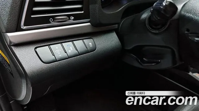 Hyundai Avante AD id 2478941 из Кореи 8