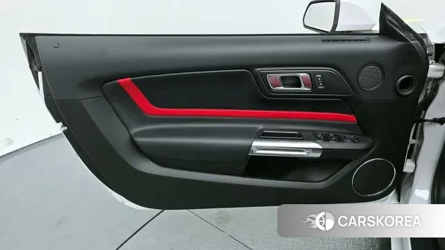 Ford Mustang id 3355410 из Кореи 8