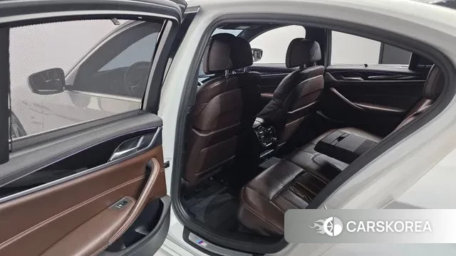 BMW 5 Series (G30) id 3622560 из Кореи 8