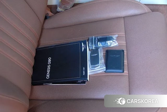 Genesis G90 id 3379560 из Кореи 8