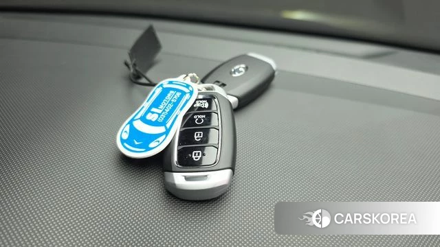 Hyundai Venue id 4359882 из Кореи 8