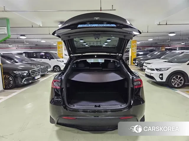 Tesla Model Y id 3618971 из Кореи 8