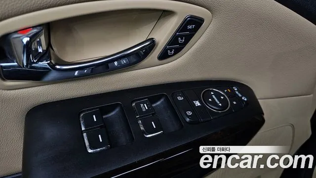 Kia The New Carnival id 2356742 из Кореи 8