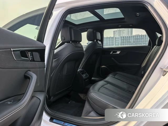 Audi A4L id 4275544 из Китая 8
