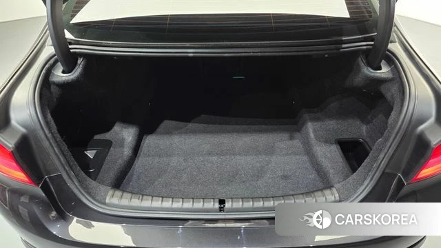 BMW 5 Series (G30) id 3898984 из Кореи 8