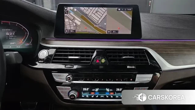 BMW 5 Series (G30) id 3713564 из Кореи 8