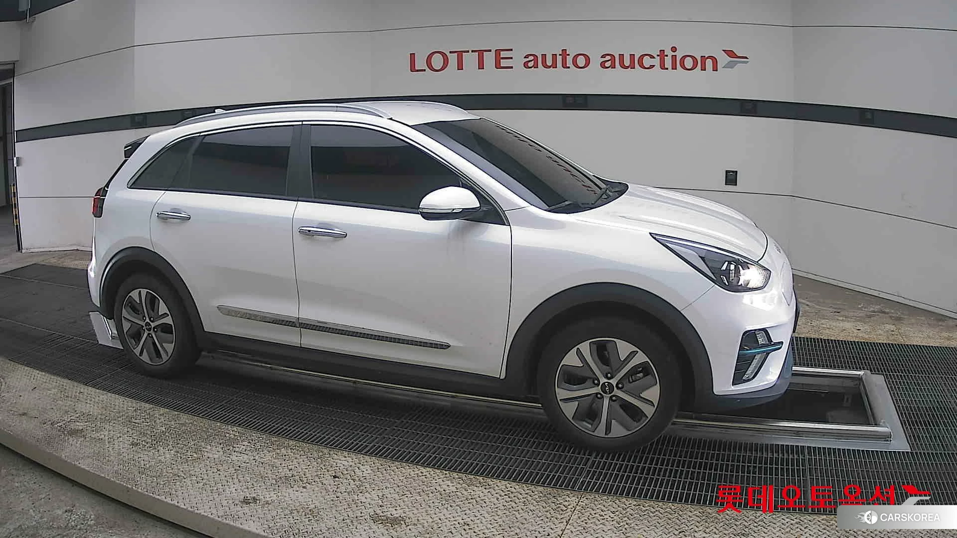 Kia Niro EV id 3888432 из Кореи 8
