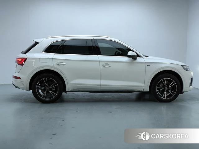 Audi Q5L id 4275467 из Китая 8