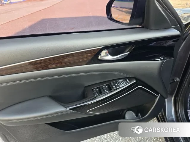 Kia All New K7 Hybrid id 3339412 из Кореи 8